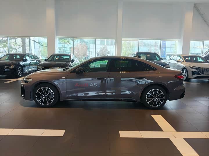 Audi A5L 2026 2.0T yun dong ban