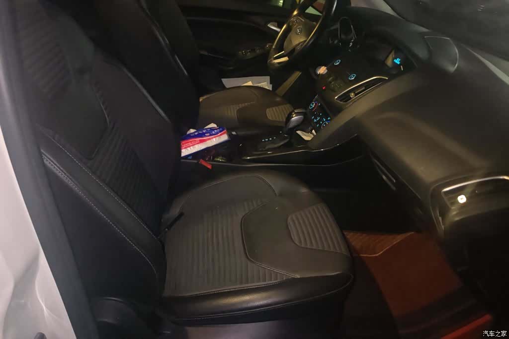 Ford Focus, 2016 8