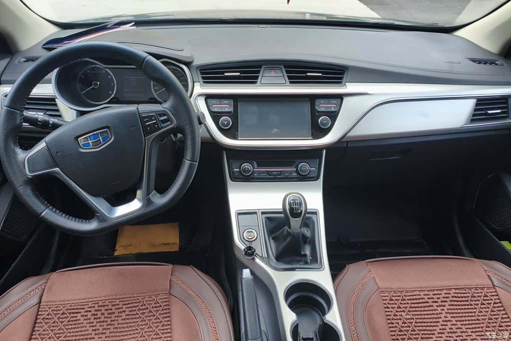 Geely Emgrand, 2017 12