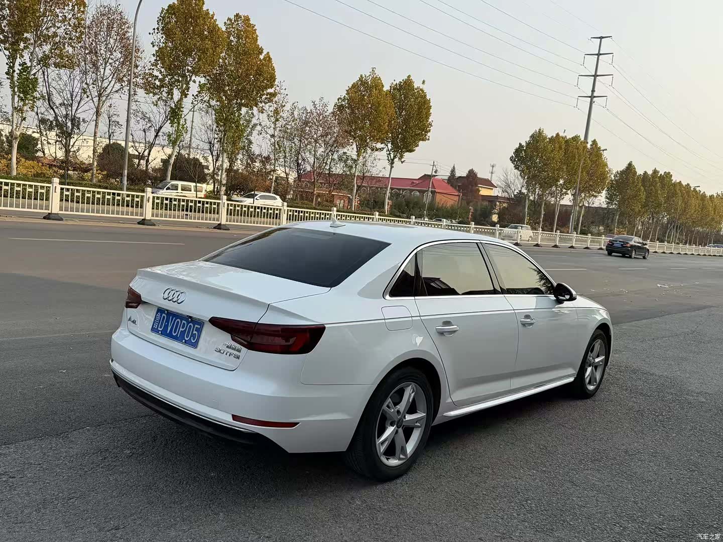 Audi A4L, 2018 6