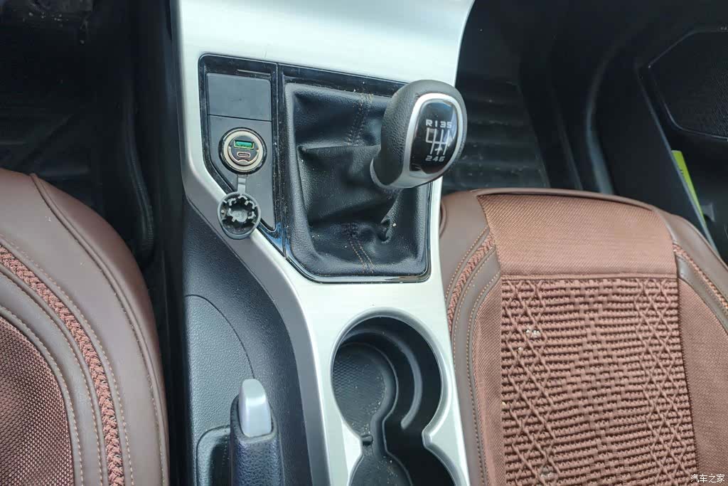 Geely Emgrand, 2017 16