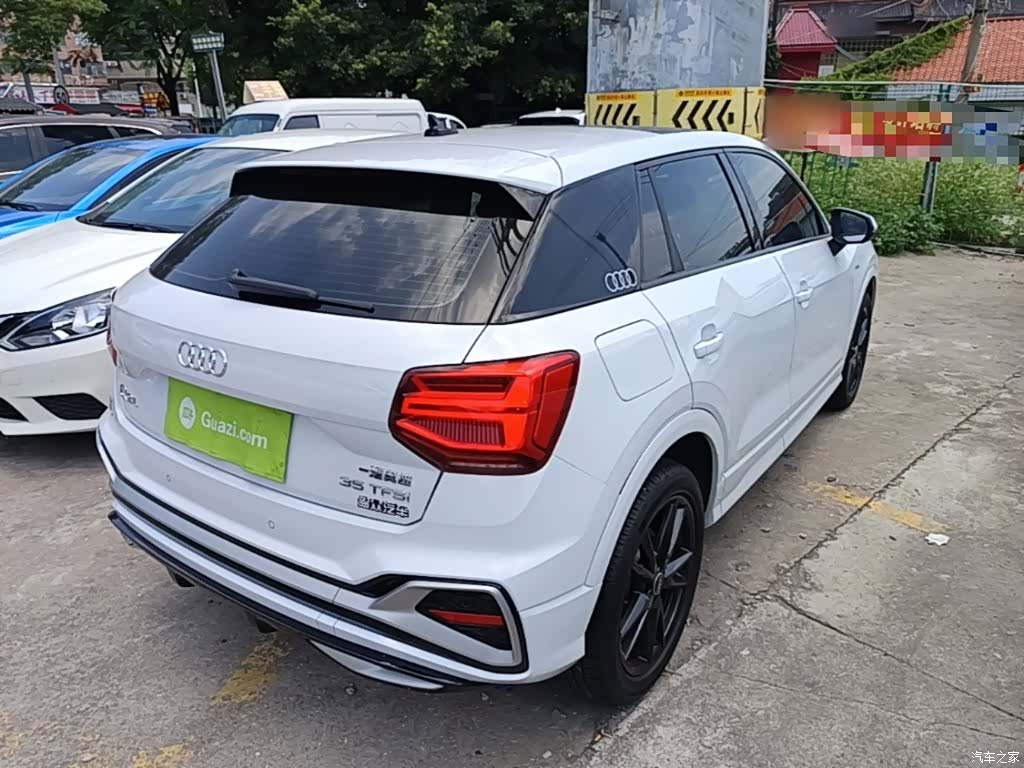 Audi Q2L, 2023 7