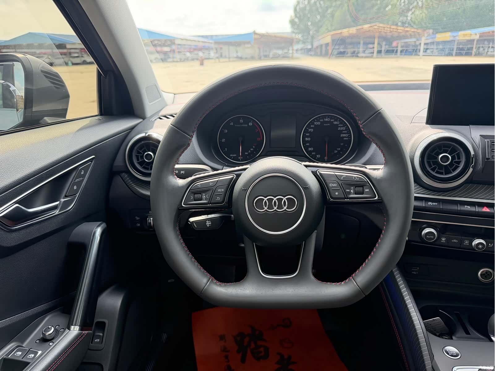 Audi Q2L, 2022 10