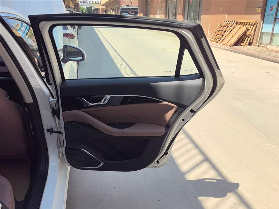 Besturn B70