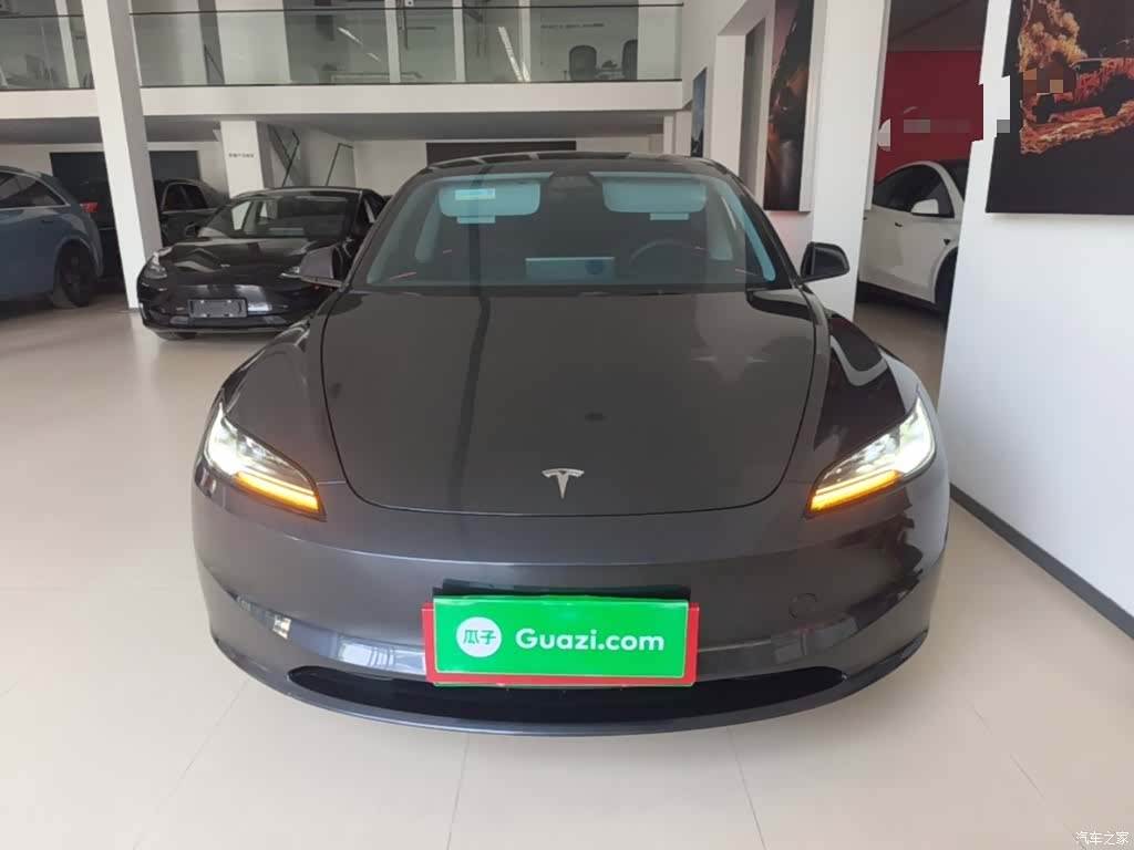 Tesla Model 3, 2024 3
