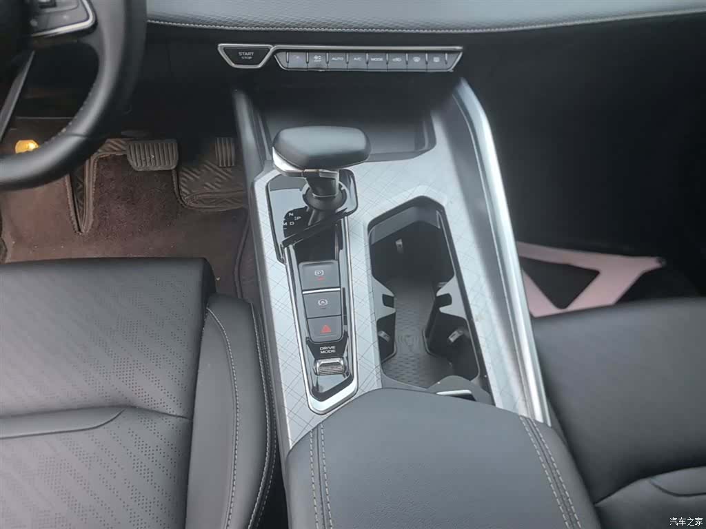 Geely Preface, 2022 14
