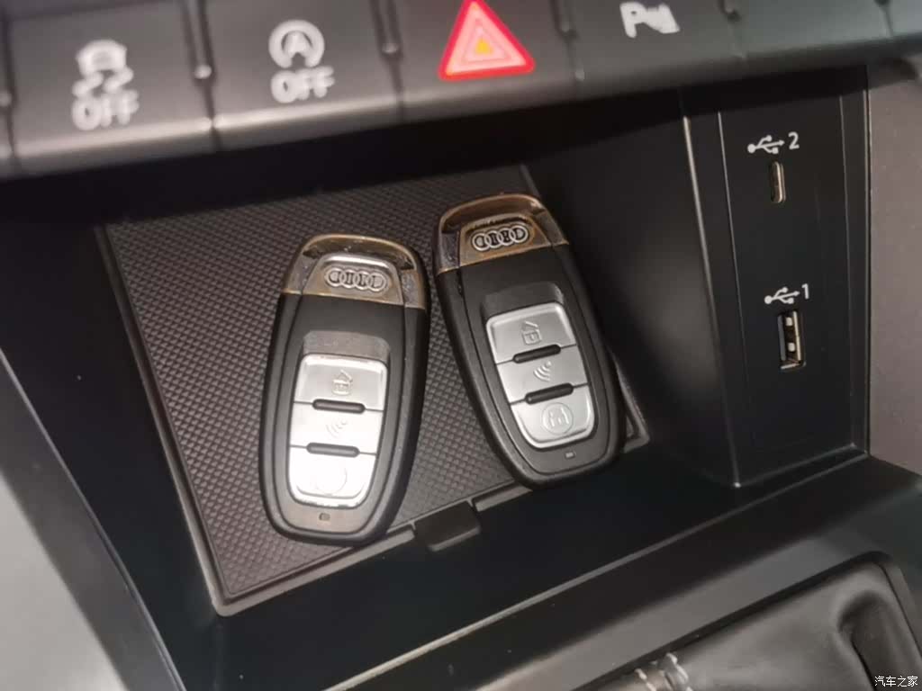 Audi Q3, 2019 9