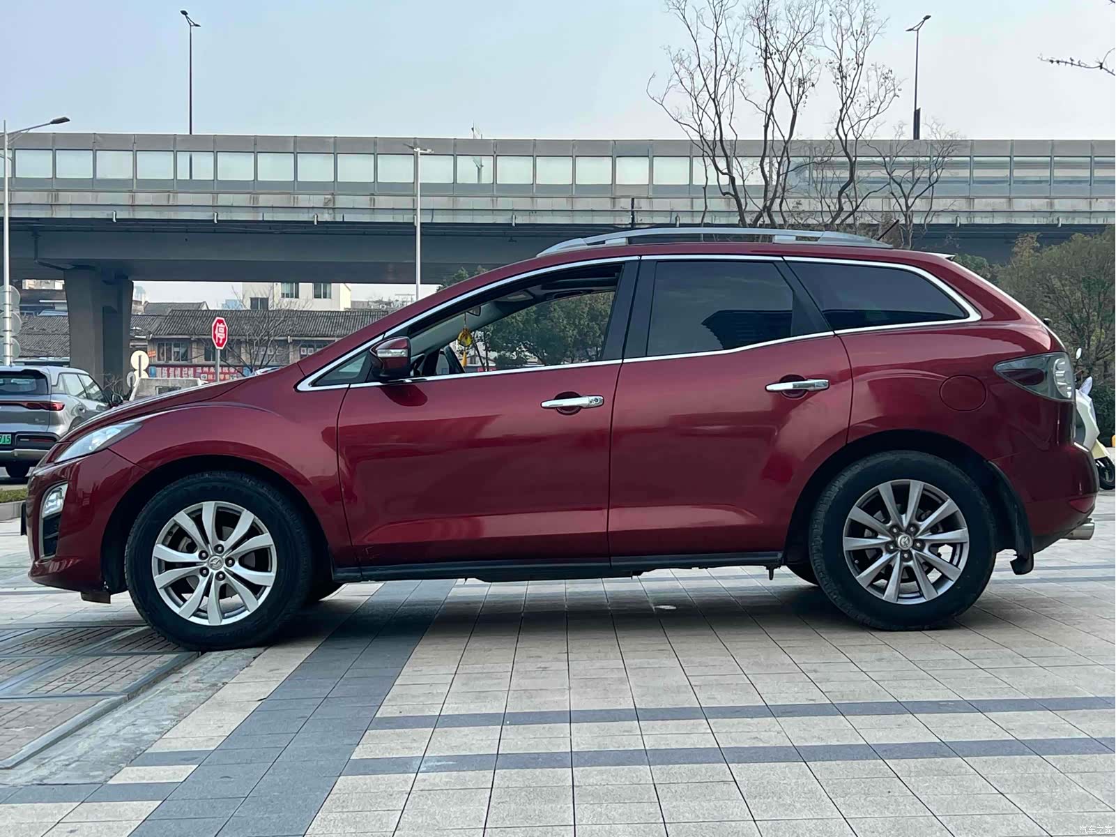 Mazda CX-7, 2015 8