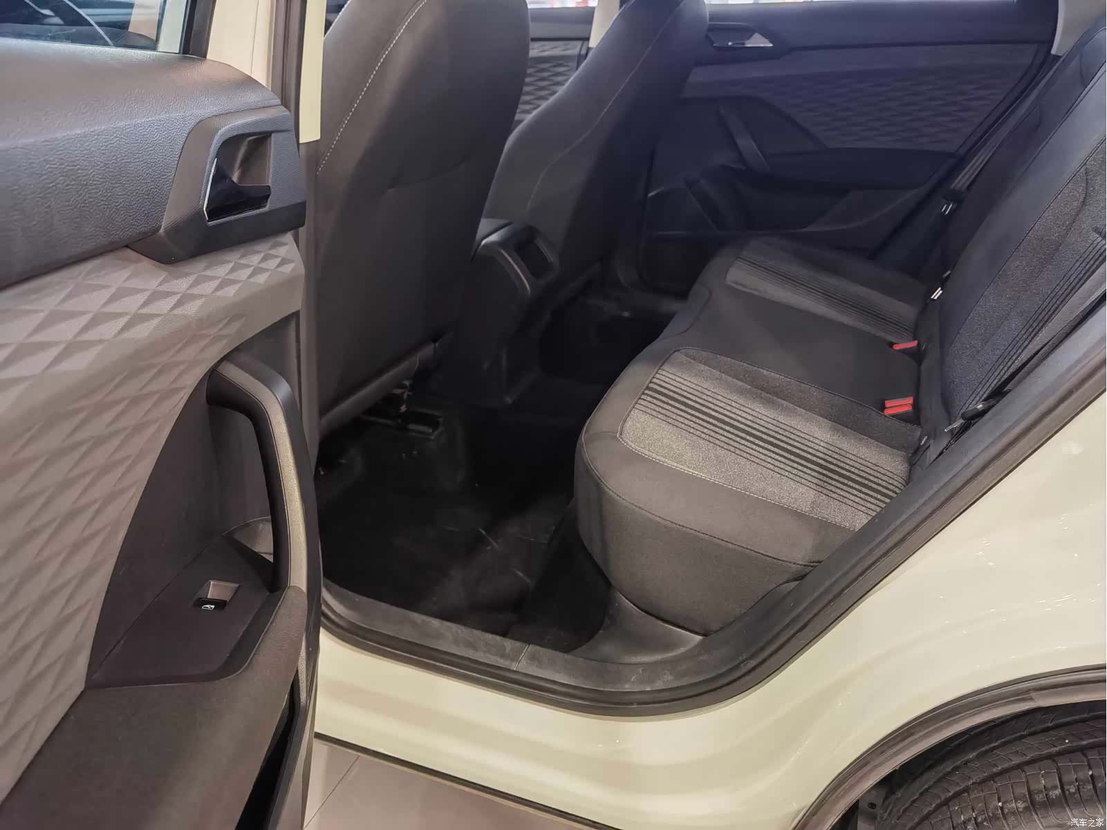 Volkswagen Tharu, 2021 12