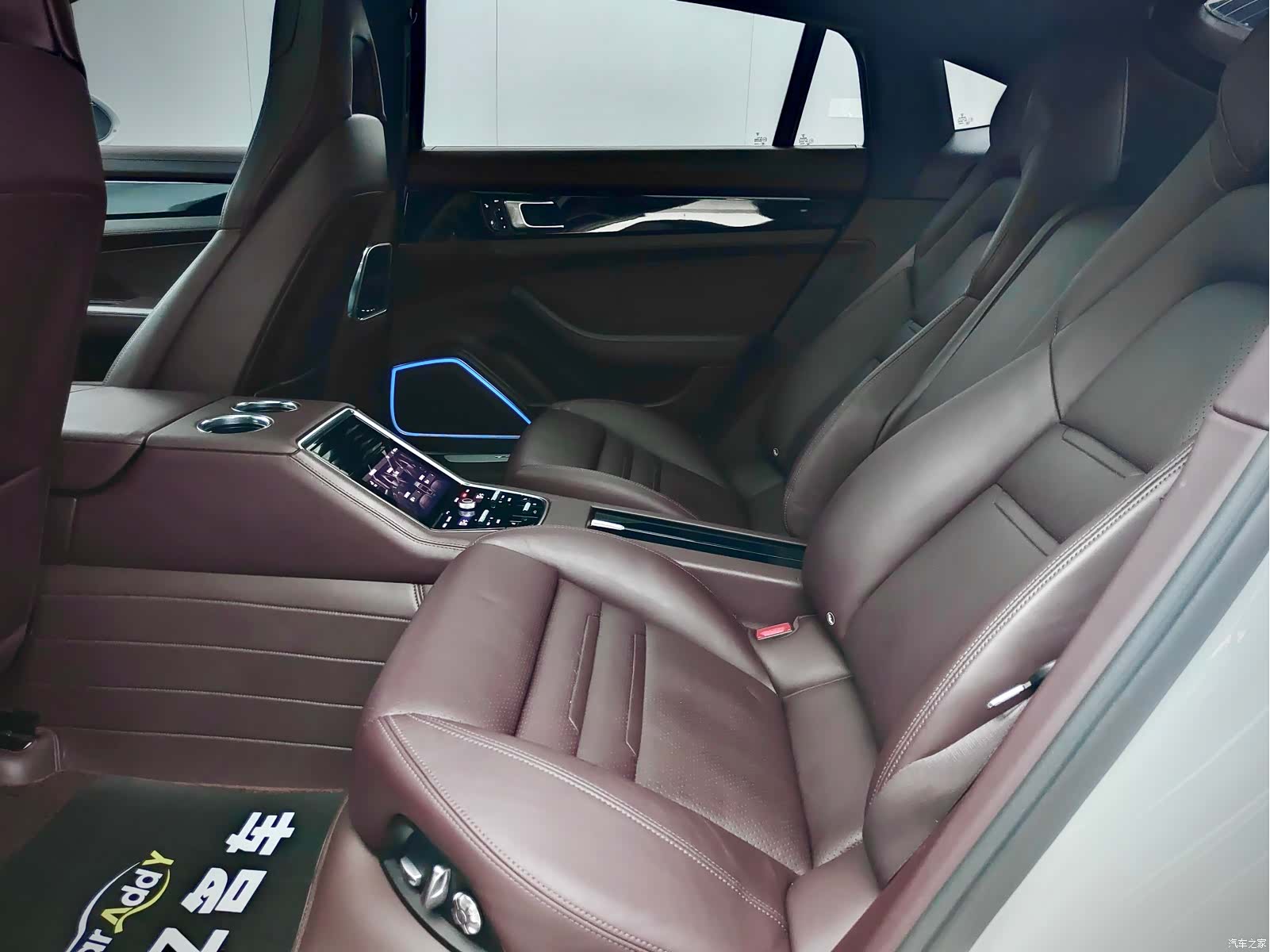 Porsche Panamera, 2018 11