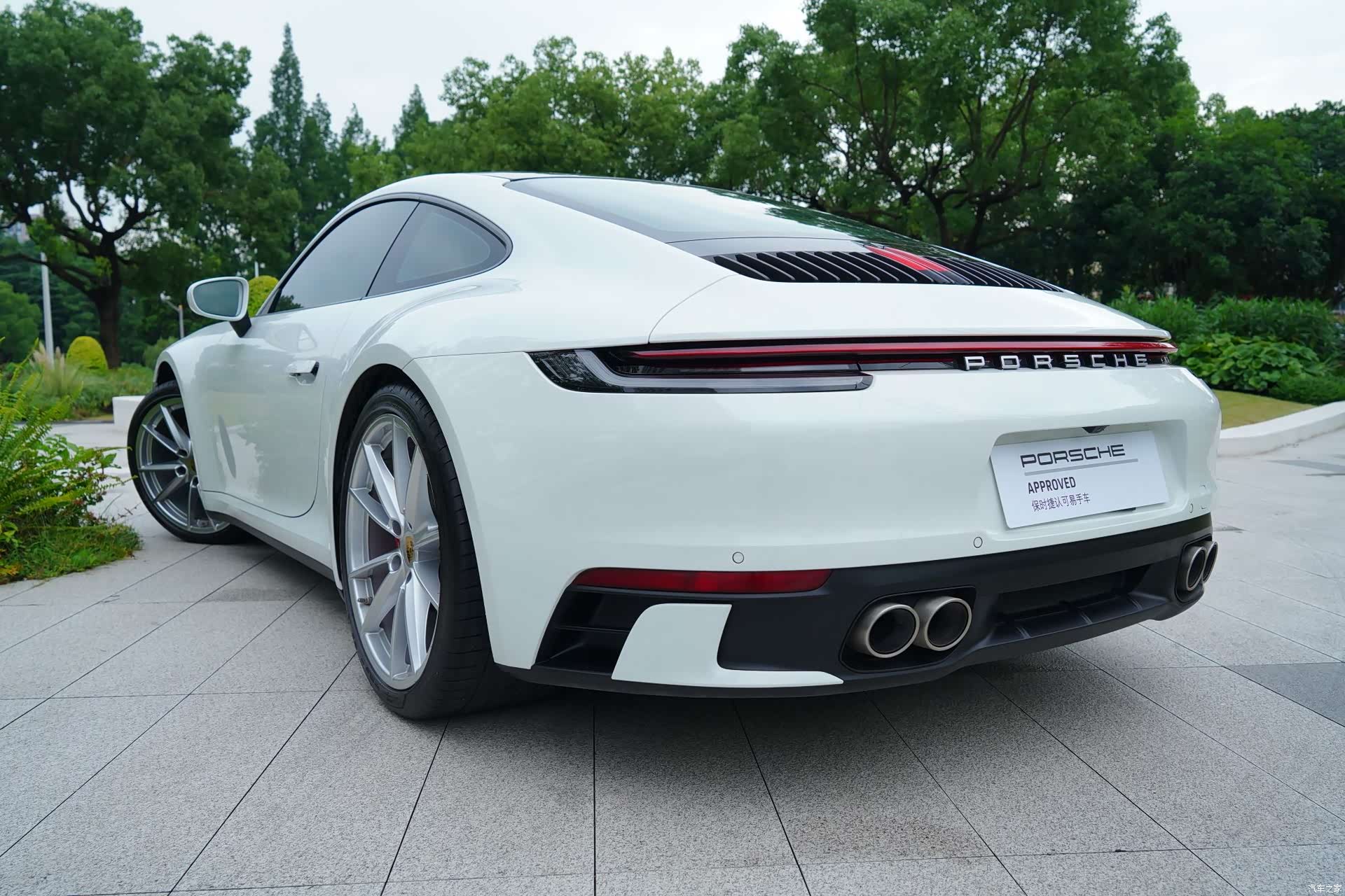 Porsche 911, 2024 16