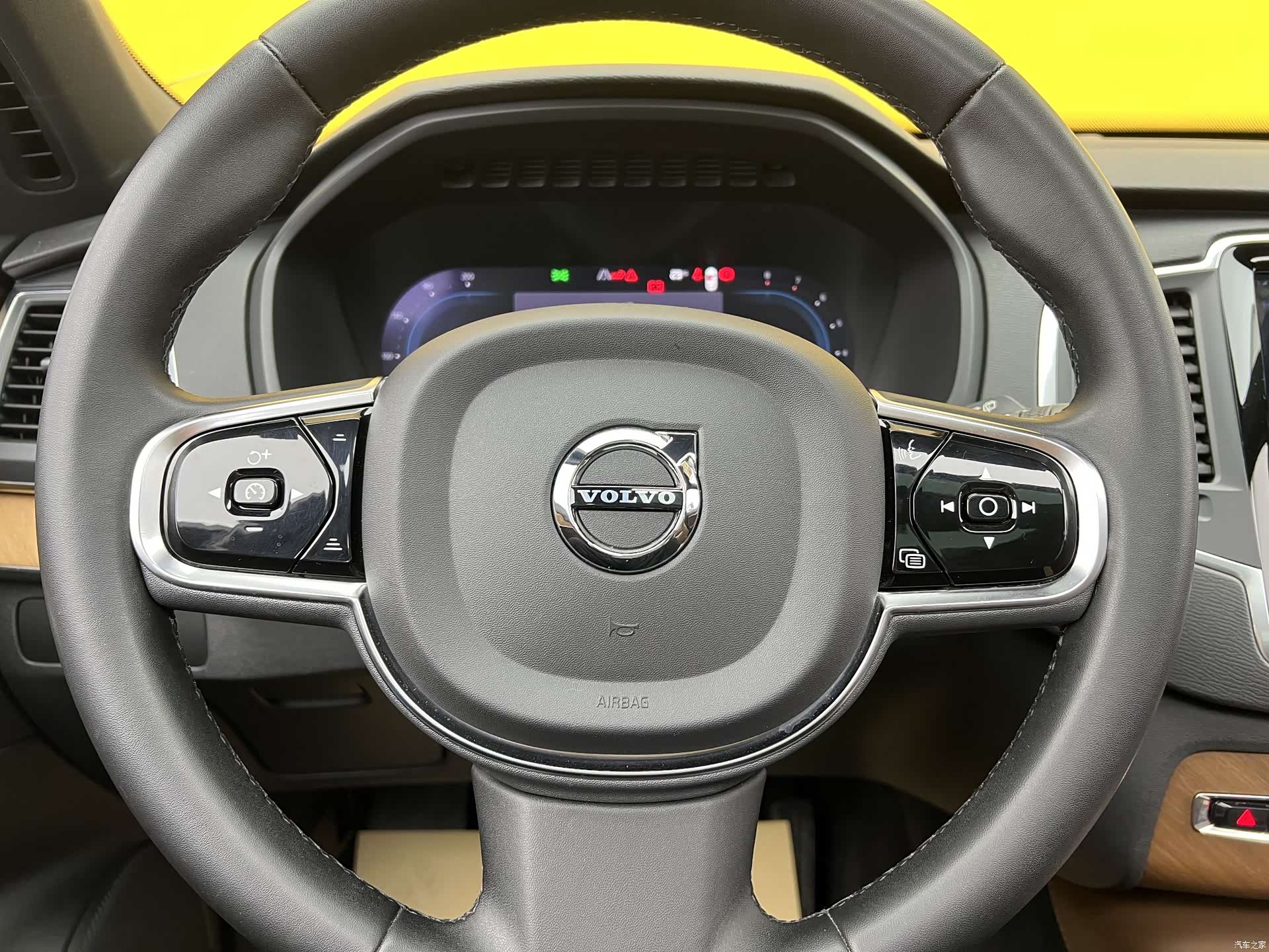 Volvo XC90, 2023 4
