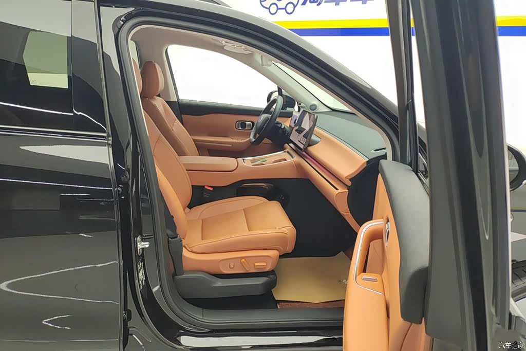 Leapmotor C16, 2025 8