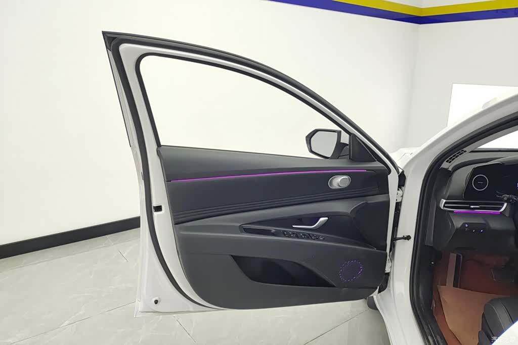 Hyundai Elantra, 2026 7
