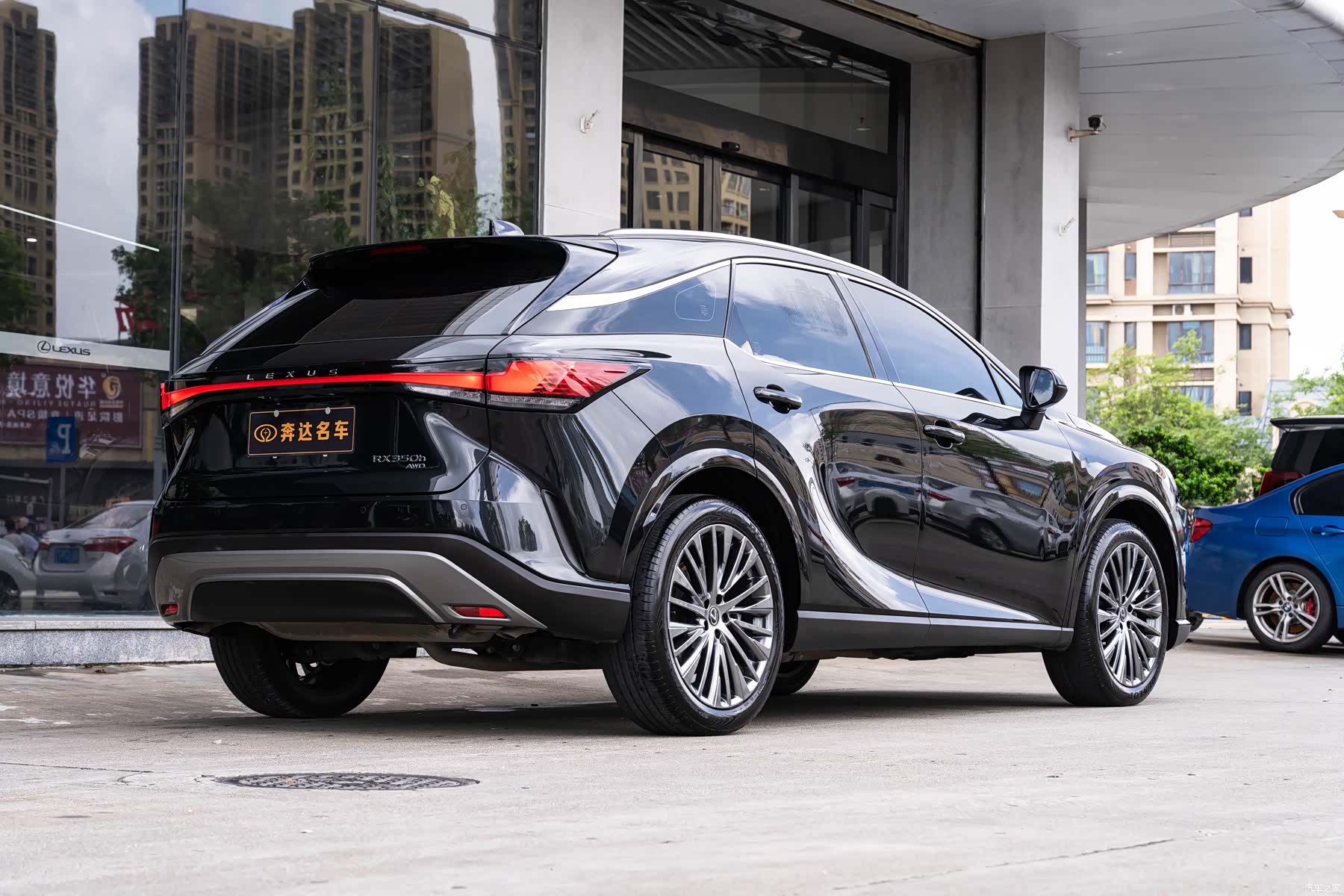 Lexus RX, 2024 3