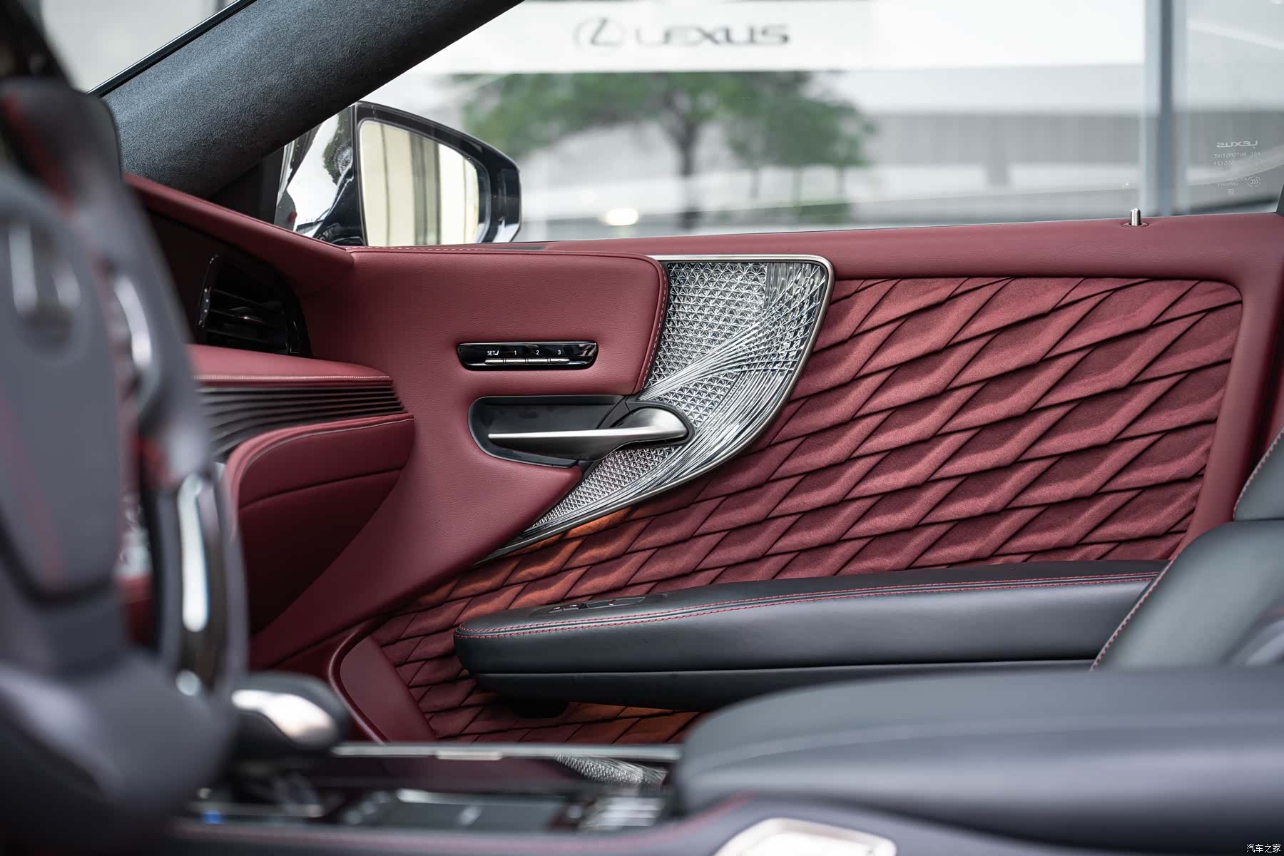 Lexus LS, 2021 20