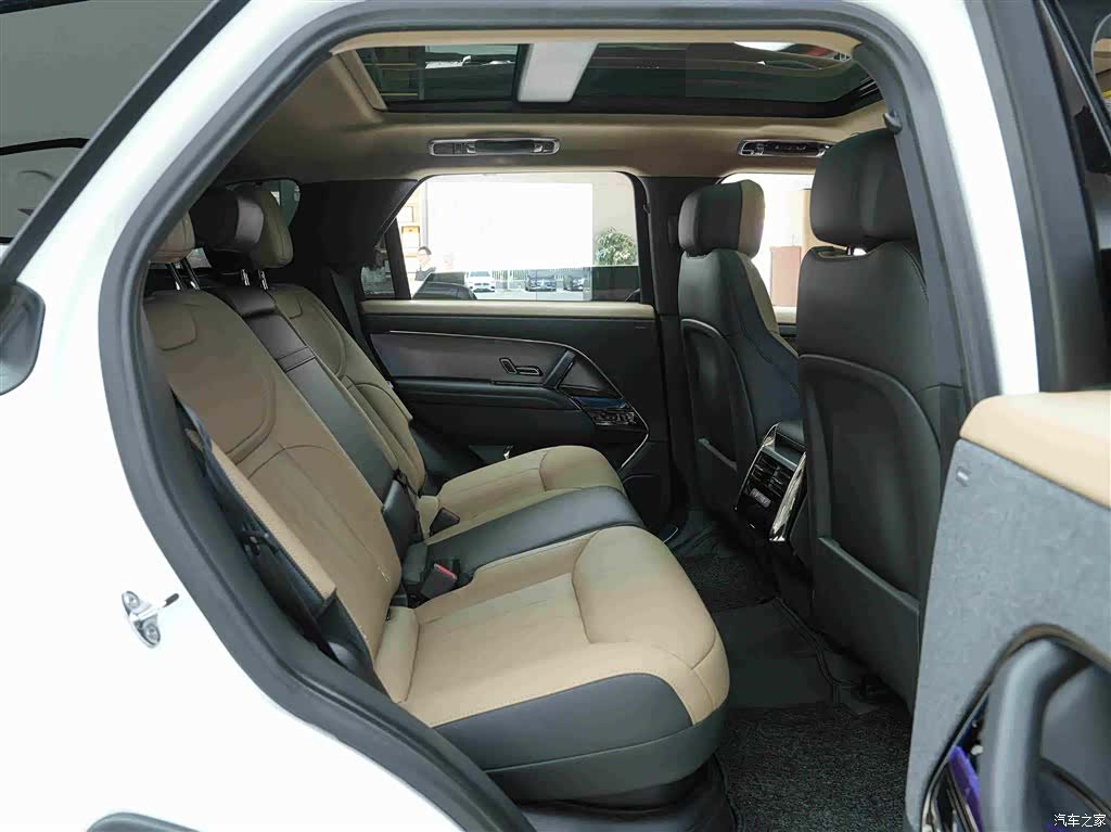 Land Rover Range Rover, 2024 13