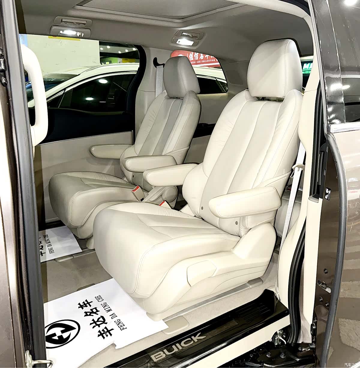 Buick GL8, 2016 6
