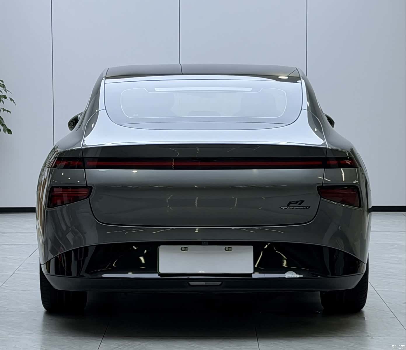 Xpeng P7, 2020 12