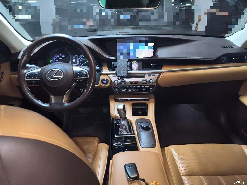 Lexus ES, 2016 13