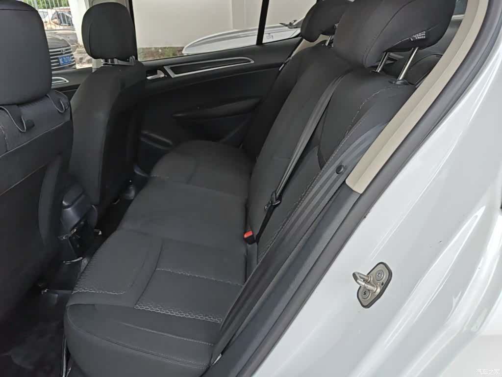 Peugeot 308, 2015 17