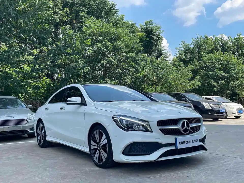 Mercedes-Benz CLA Mercedes-Benz CLA