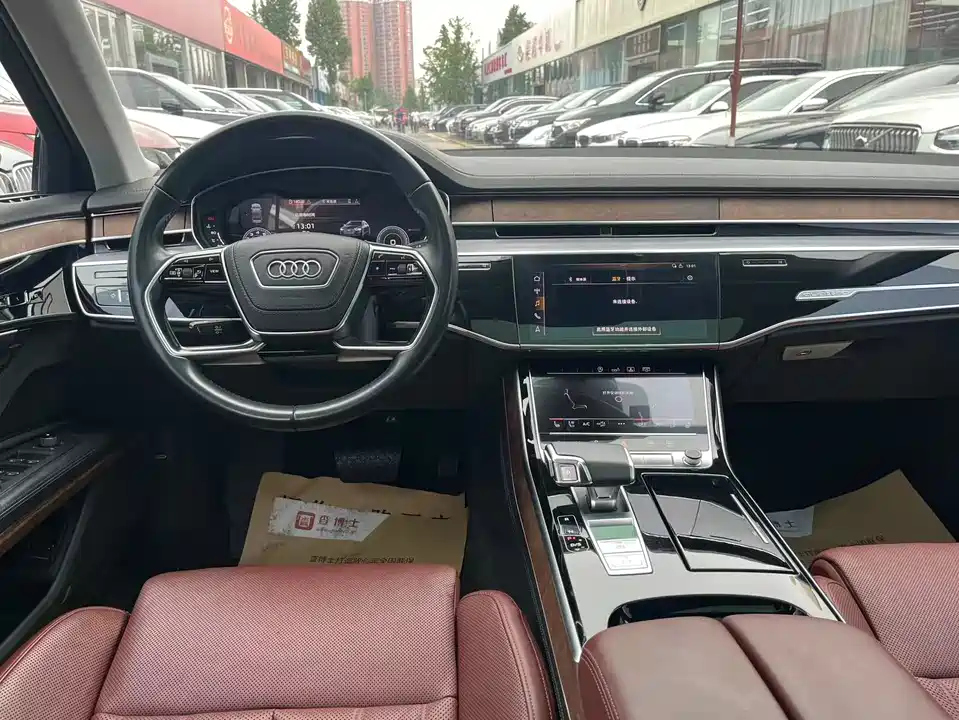 Audi A8