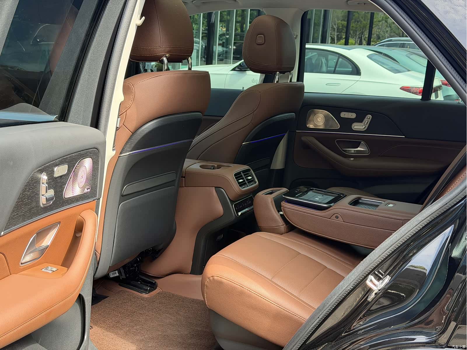 Mercedes-Benz GLE, 2024 11