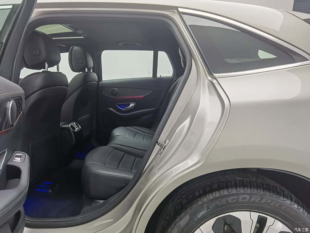 Mercedes-Benz EQC, 2021 15