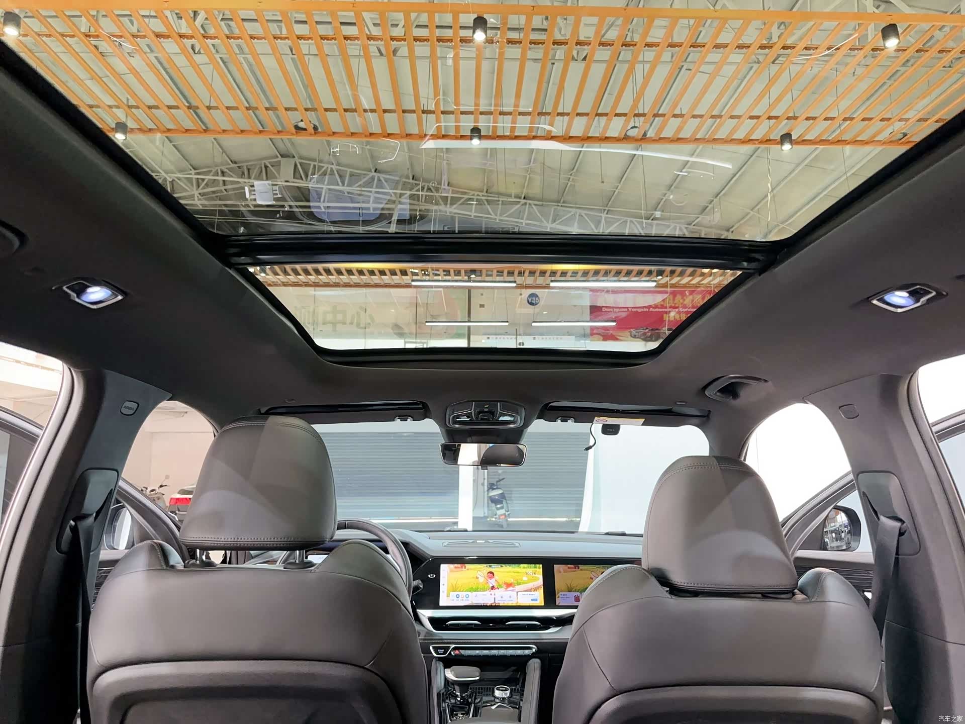 Geely Xingyue L, 2025 21