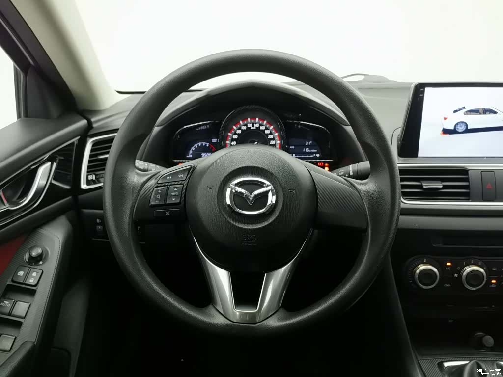 Mazda Mazda3, 2015 11