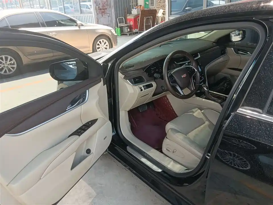 Cadillac XTS