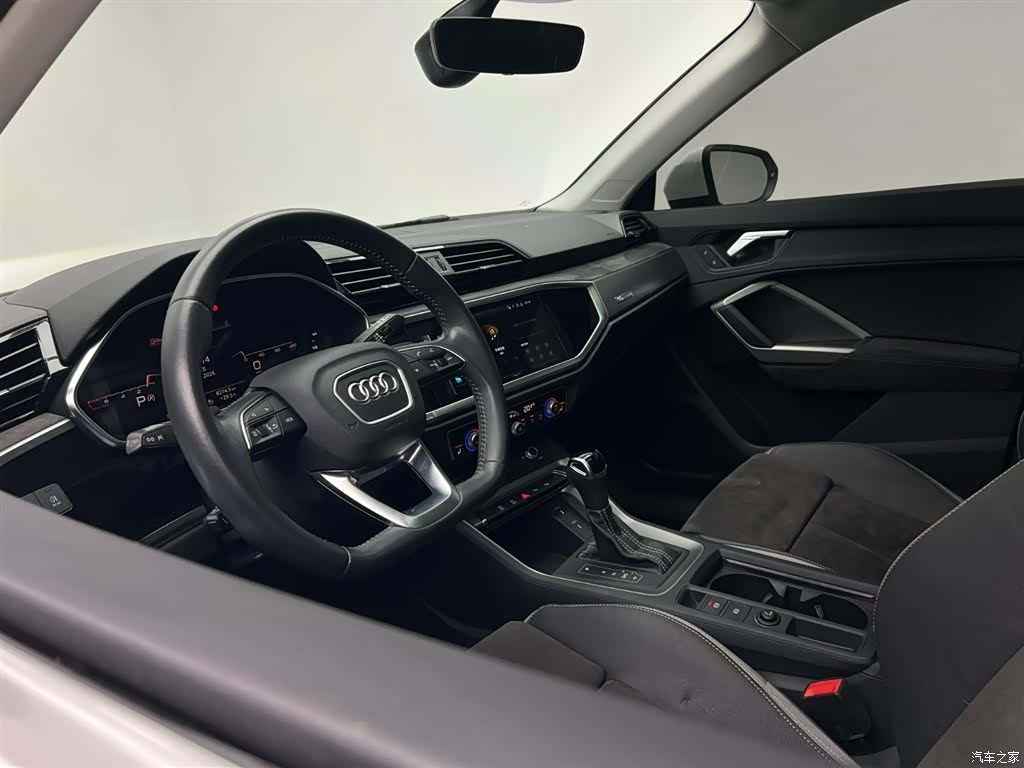 Audi Q3, 2022 8