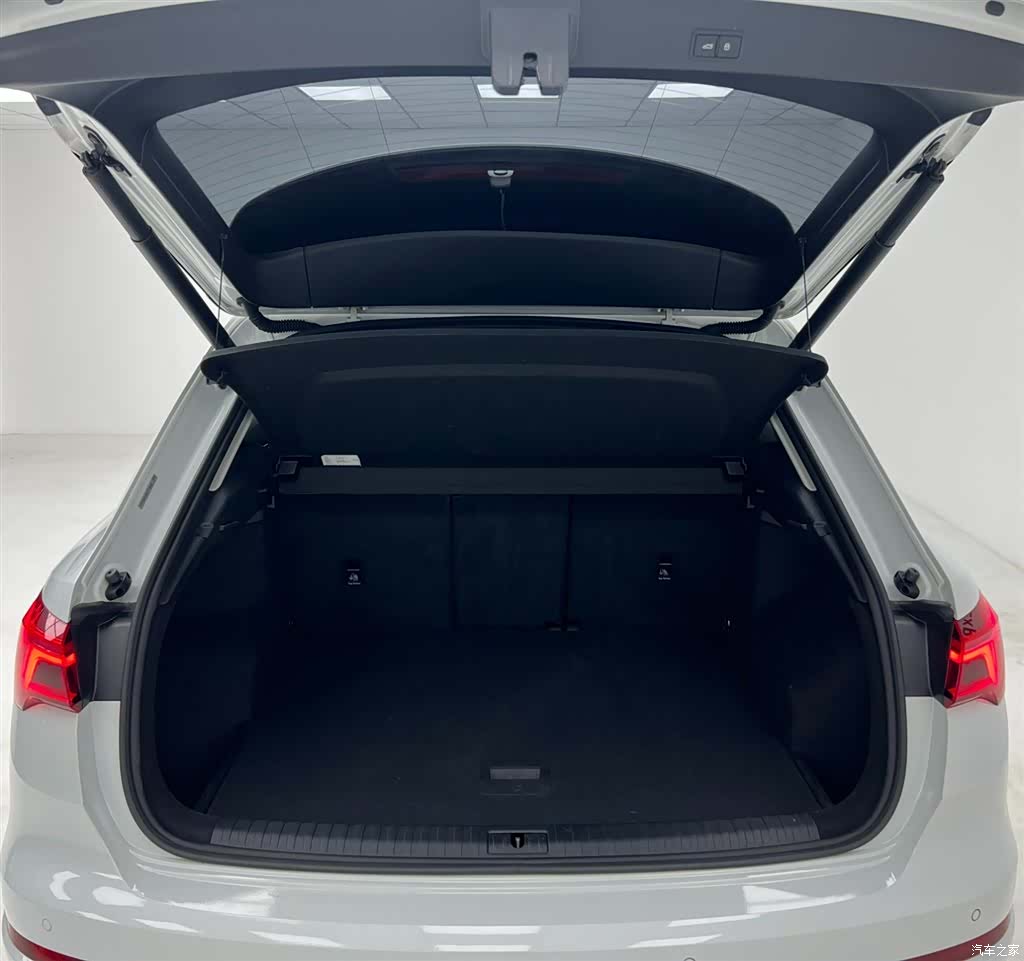 Audi Q3, 2022 19