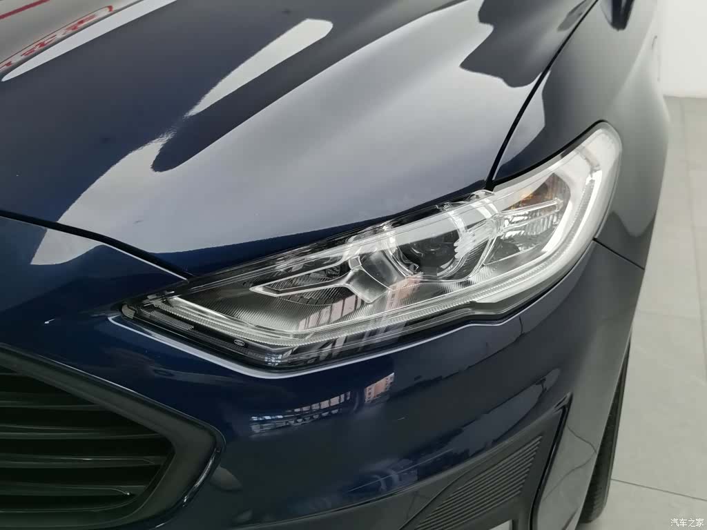 Ford Mondeo, 2020 7