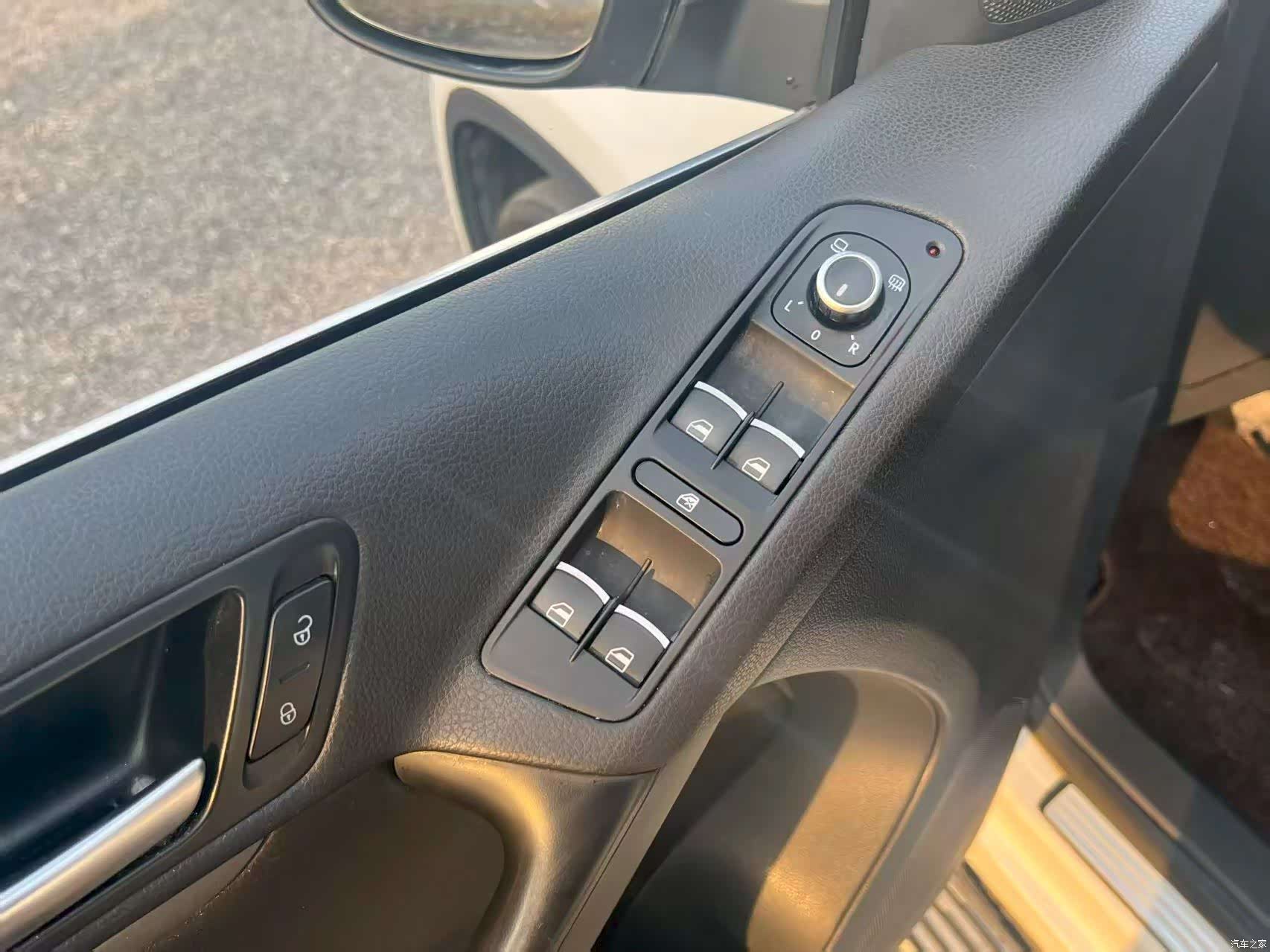 Volkswagen Tiguan, 2012 11