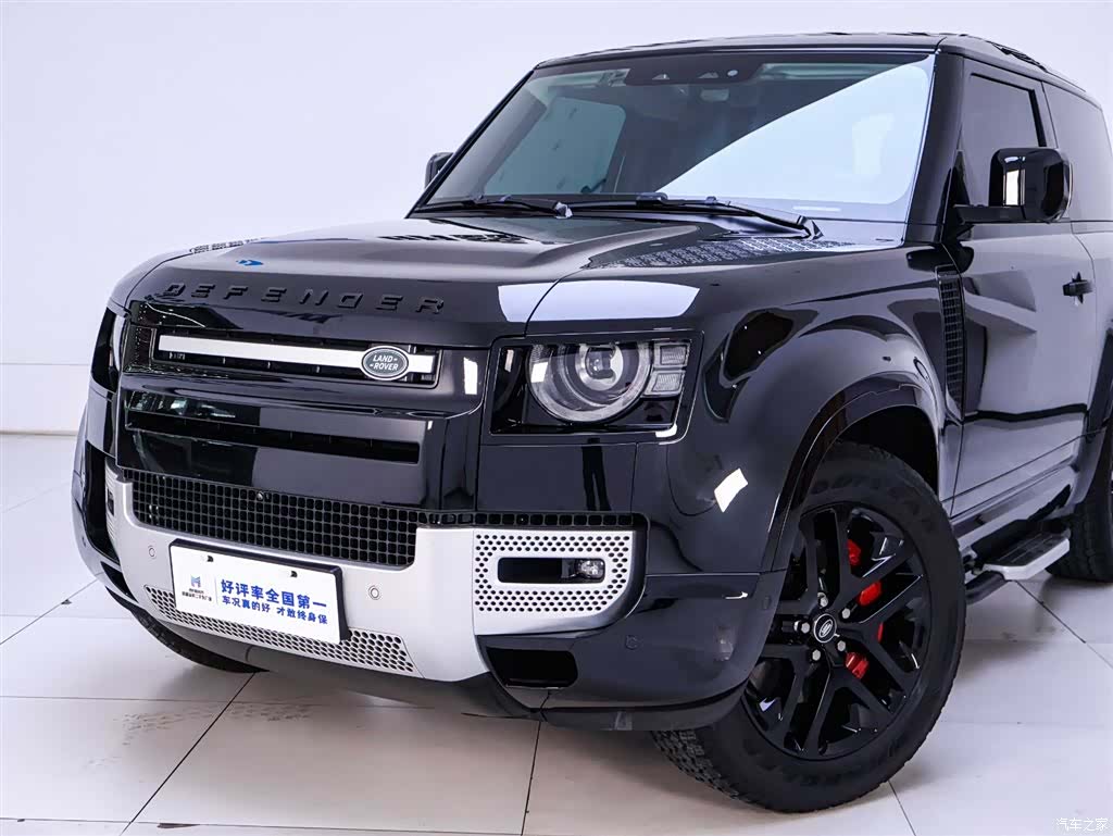 Land Rover Defender, 2022 3