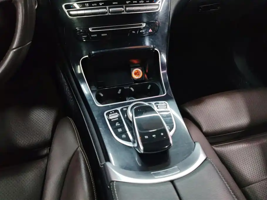 Mercedes-Benz GLC Mercedes-Benz GLC