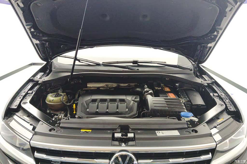 Volkswagen Tiguan L, 2021 10