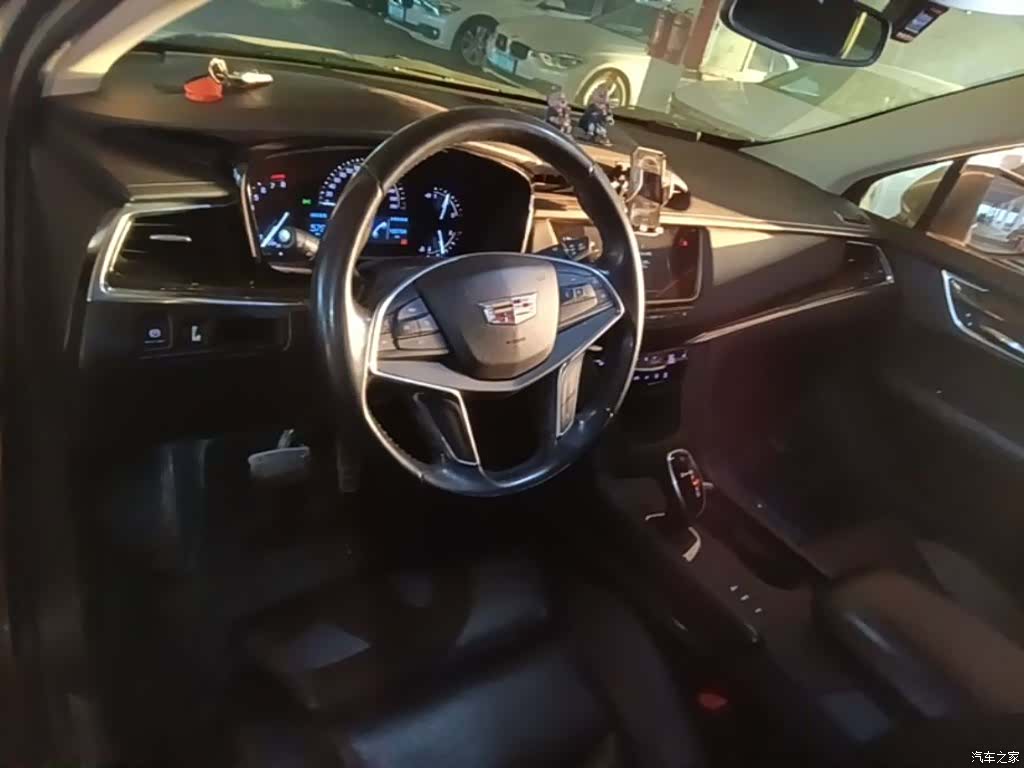 Cadillac XT5, 2017 6