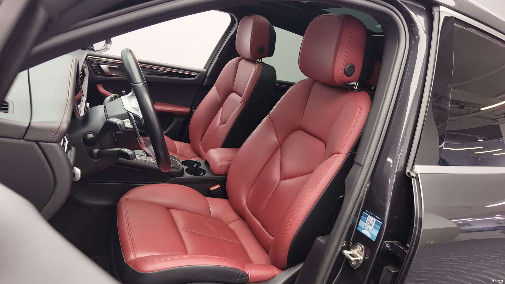 Porsche Macan, 2021 12