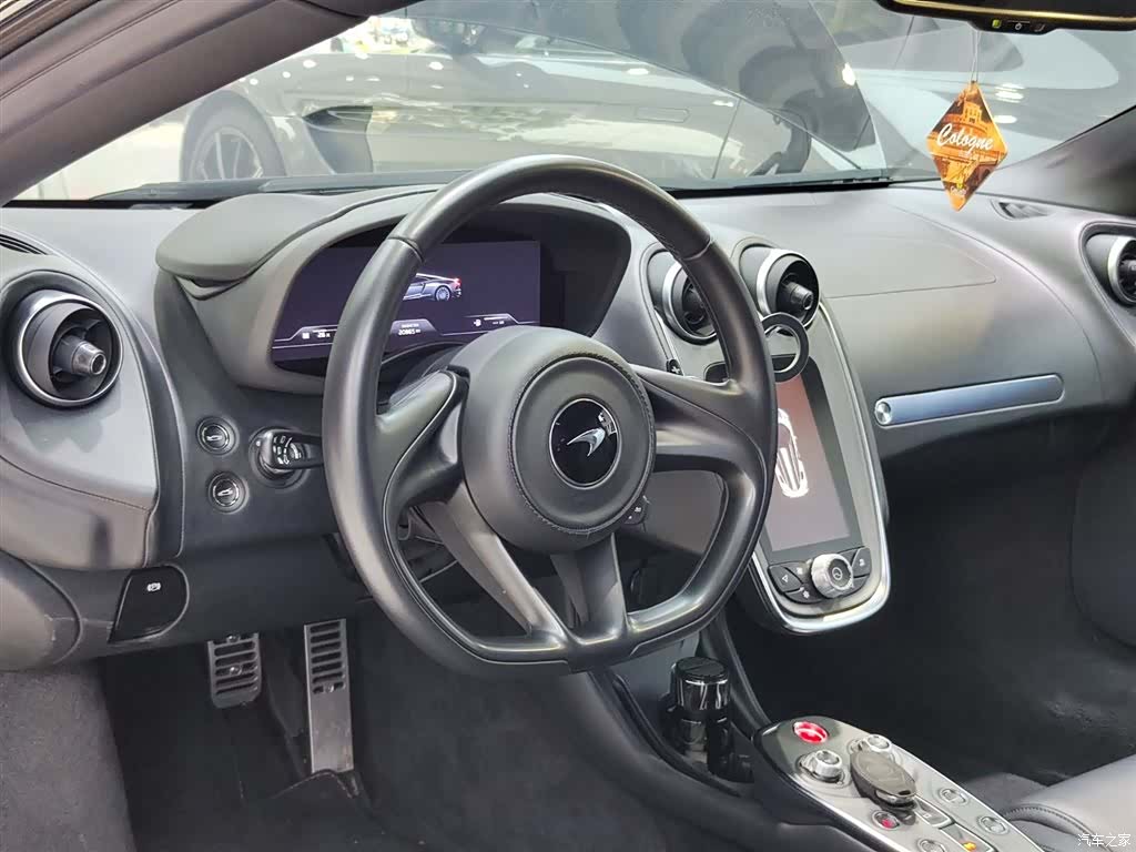 McLaren GT, 2020 8