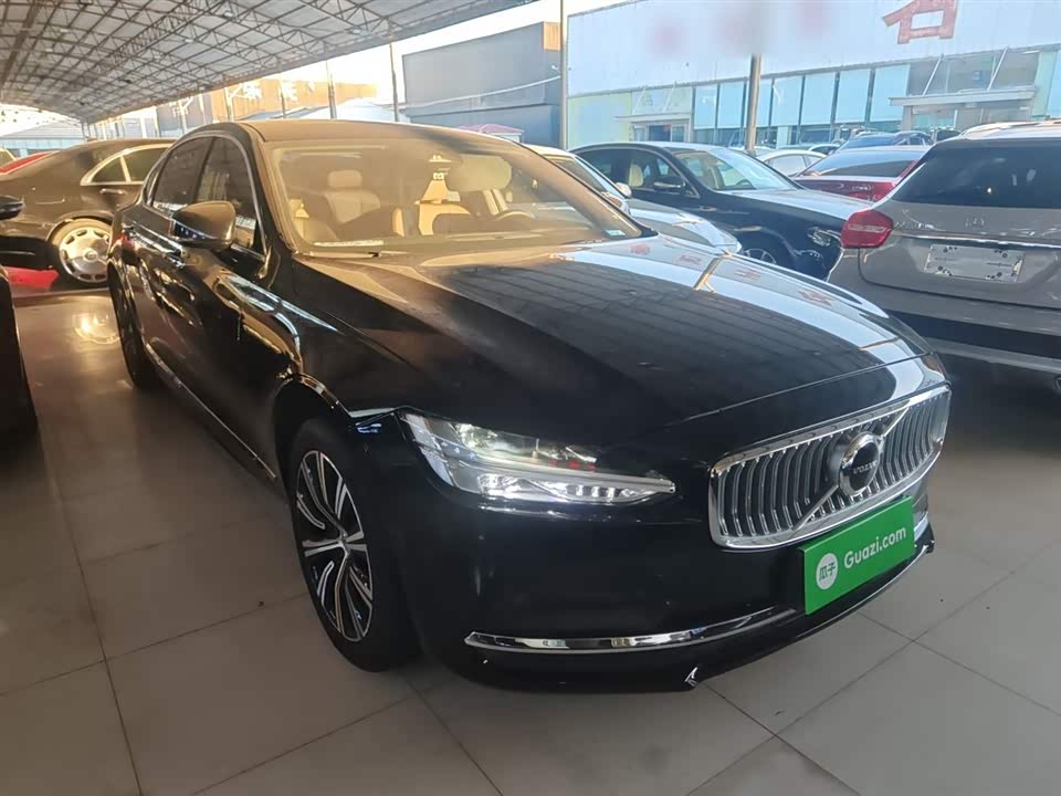 Volvo S90