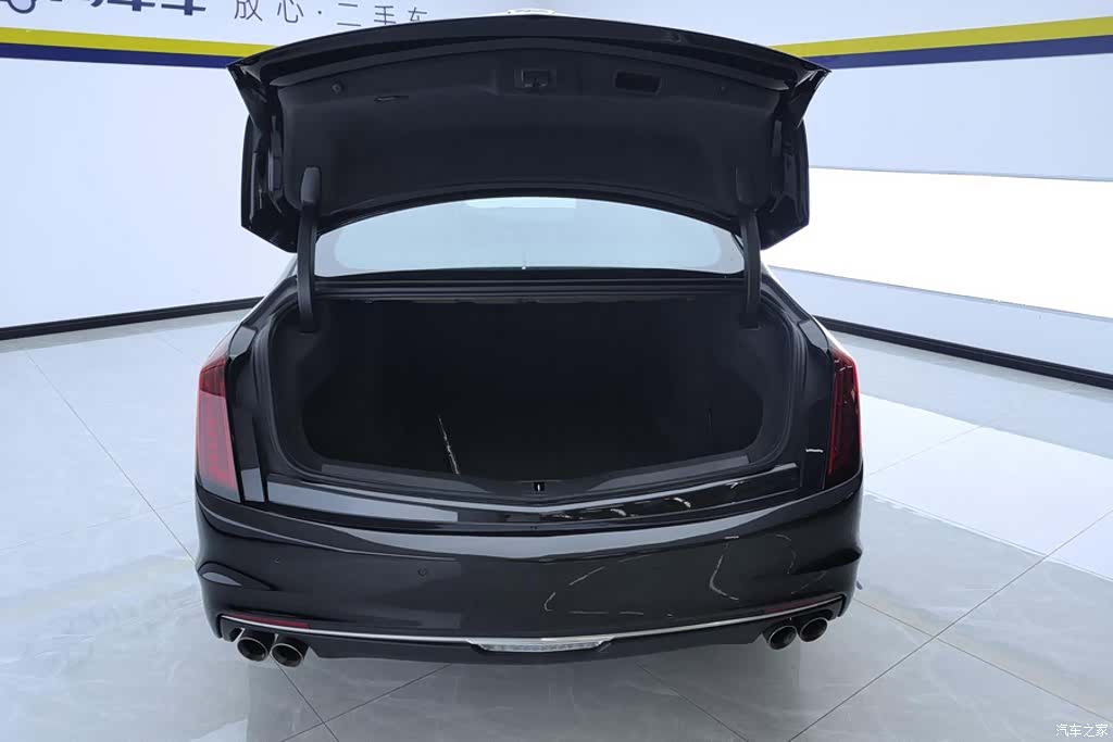 Cadillac CT6, 2021 4