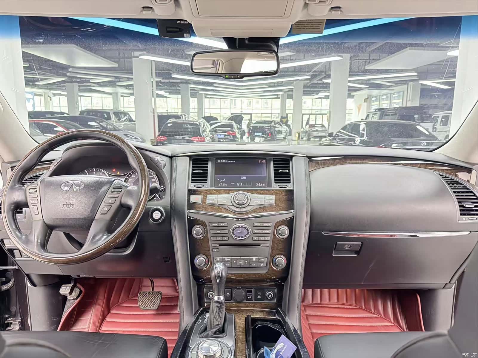 Infiniti QX80, 2013 8