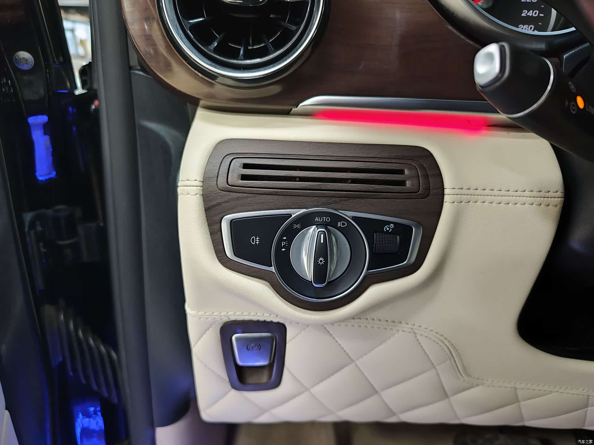 Mercedes-Benz V-Class, 2021 20