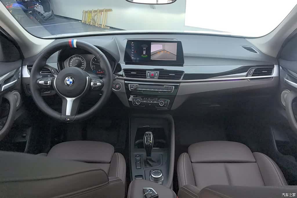 BMW X1, 2023 12