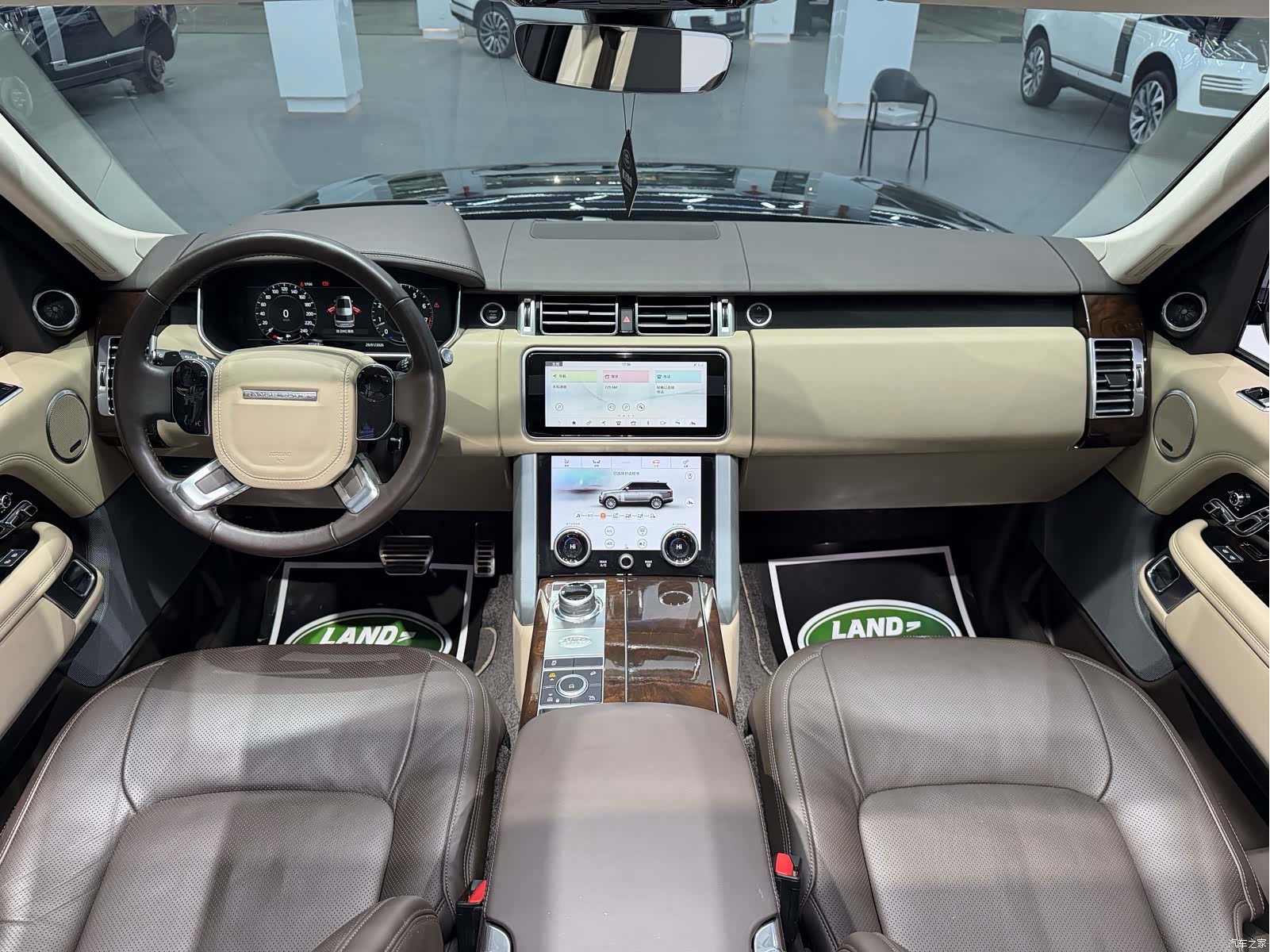 Land Rover Range Rover, 2022 15