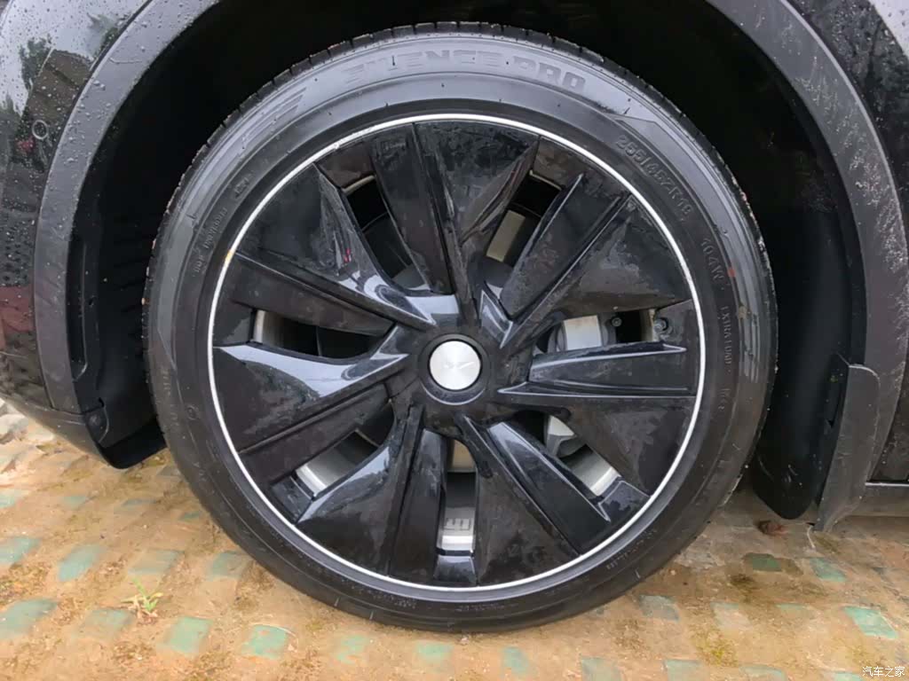 Tesla Model Y, 2021 23