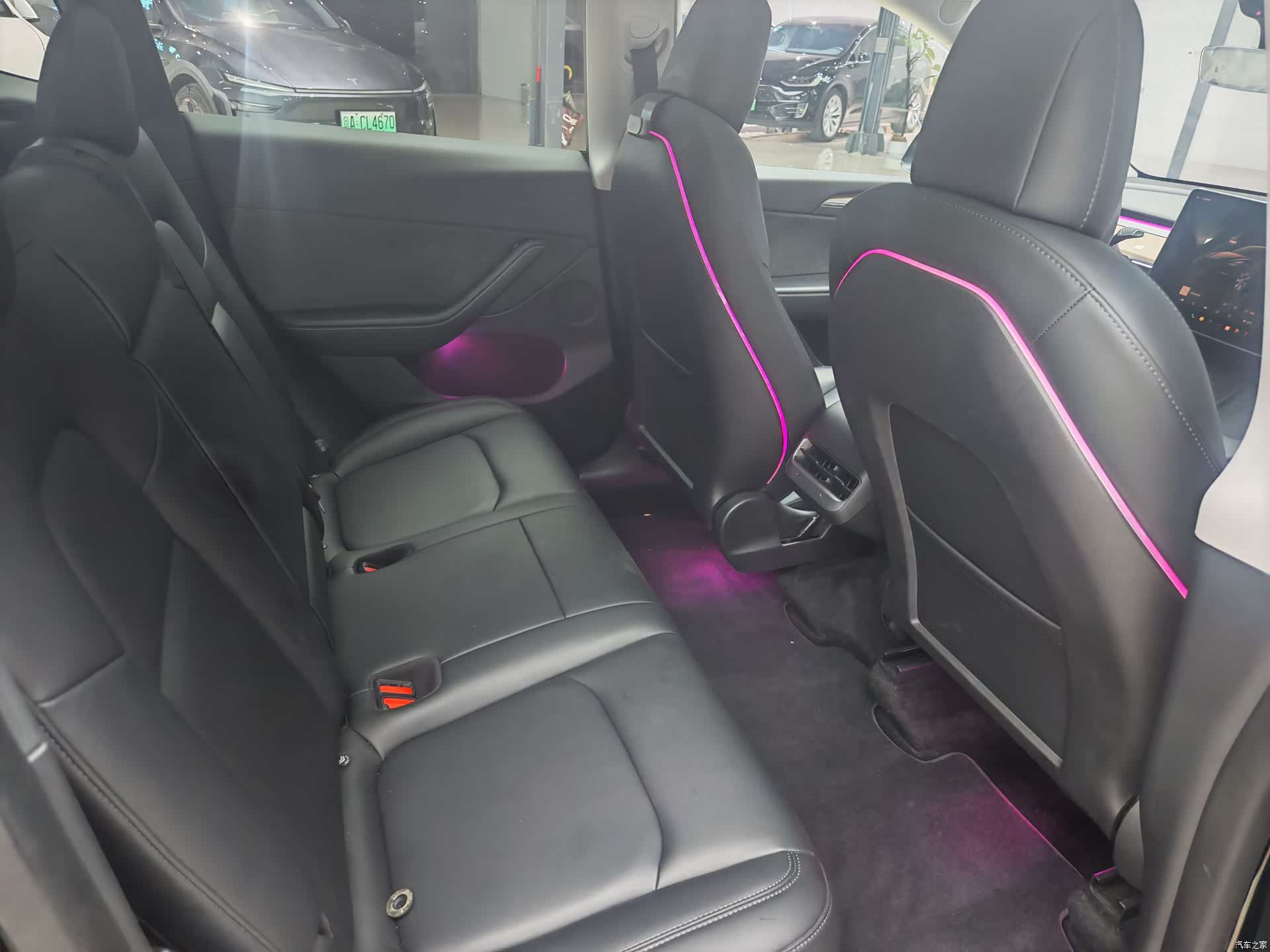 Tesla Model Y, 2022 14